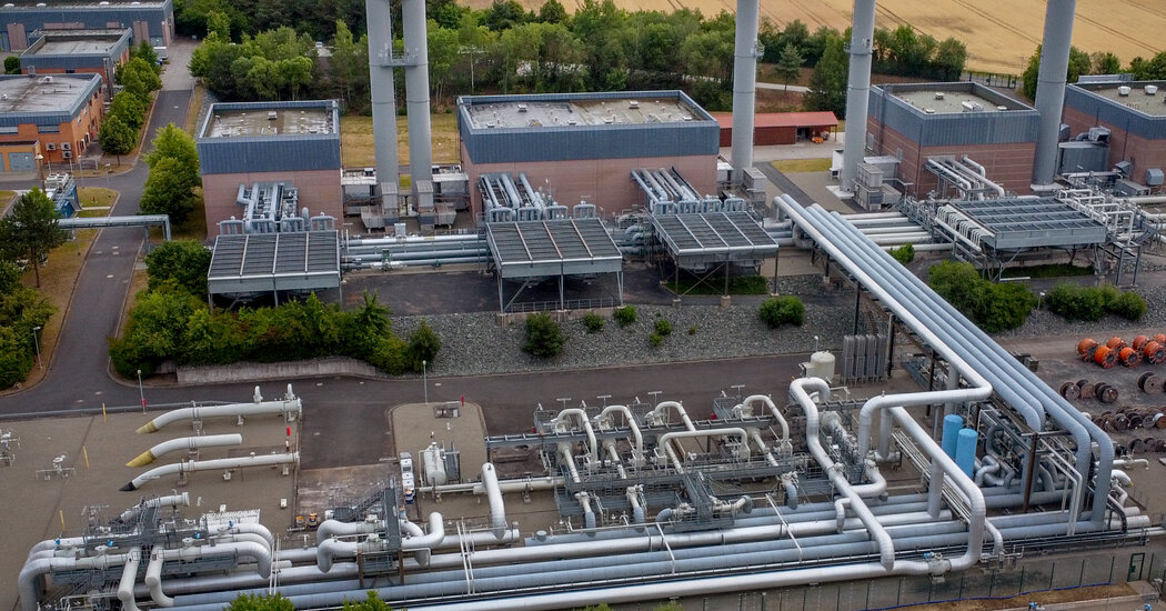 Facing &lsquo;Putin&rsquo;s Energy Blackmail,&rsquo; Europe Agrees to Cut Russian Gas Use